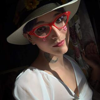 Flowergoth Roze photo