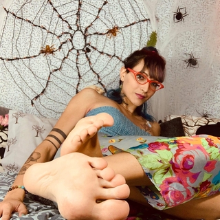 Tgirl Gf Shows Off photo gallery by Flowergoth Roze
