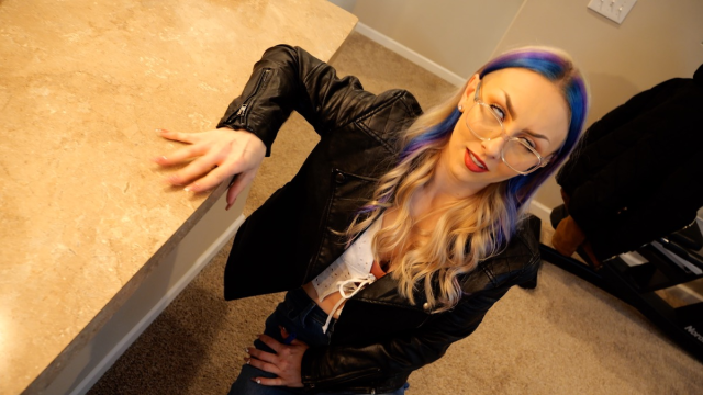 Cloe Silver - Doll Play video from GG Fetish Media