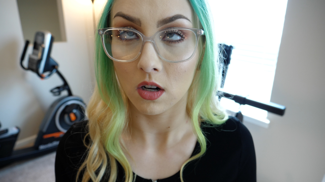 Cloe Silver Under Control video from GG Fetish Media