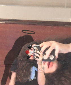 Giiuliaa17 at APClips.com