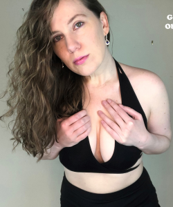 Goddess Amira at APClips.com