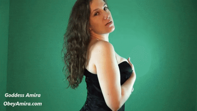 Smell My Hairy, Sweaty Armpits video from Goddess Amira