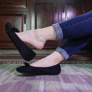 Flats photo gallery by Goddess Lizzie