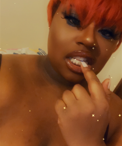 Goddess Cyn Moore at APClips.com