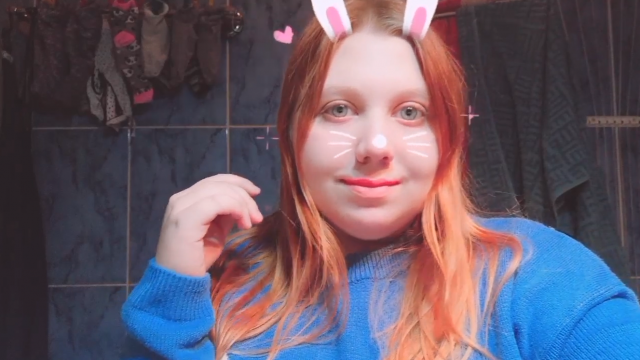 Brushing hair video from Irina Sladky