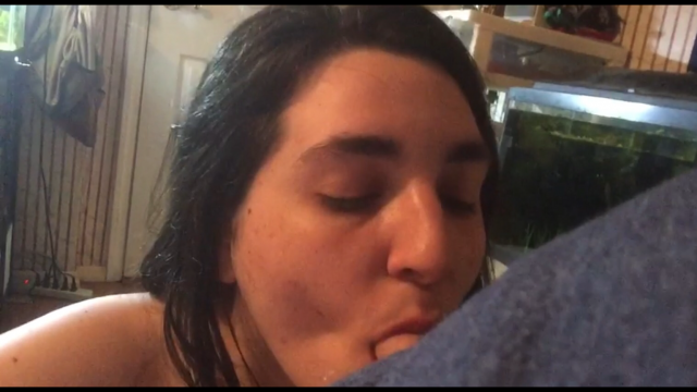 college slut takes a load in her mouth video from Holly Deetz