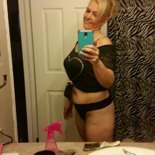 #SelfieSaturday (Bathroom Edition Pt 3) photo gallery by Hotwife Hannah