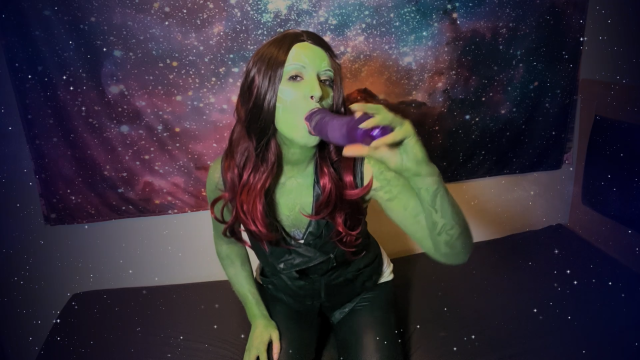Gamora Stretches Her Holes For Daddy video from InfinityWhore