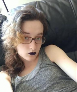 Ivriniel at APClips.com