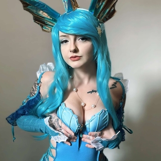 Vaporeon Cosplay photo gallery by Jupiter Wolf