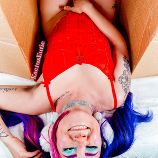 kute christmas facial photo gallery by Kactus Kutie