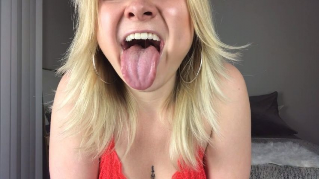 KAIIA HAS SUCH A LONG TONGUE video from Kaiia Eve