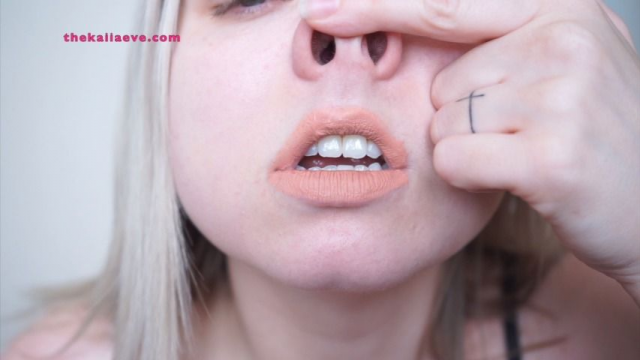 PIGGLY ALLERGY NOSE SLUT video from Kaiia Eve