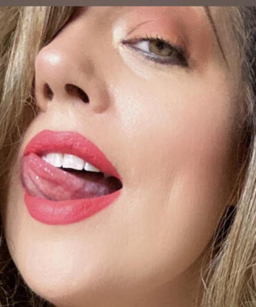 Kates Kurves contest photo