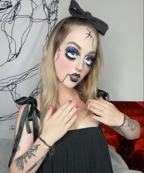 Kat Smug contest photo