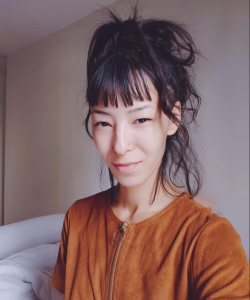 Kira Renard at APClips.com