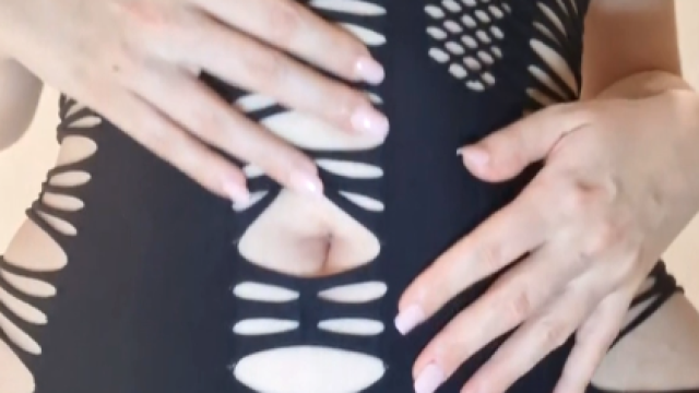 Stroke It To My Navel JOI video from KissMyHips (50% OFF)