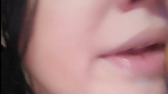 Special Visitor uses little Bella video