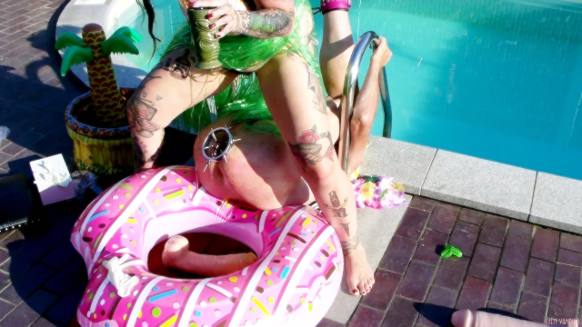 Hawaii Cocktail 5/5 video from Ladyvampira