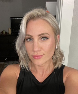 Lana Ivey at APClips.com