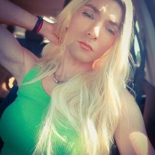 Lauri3$unnight photo