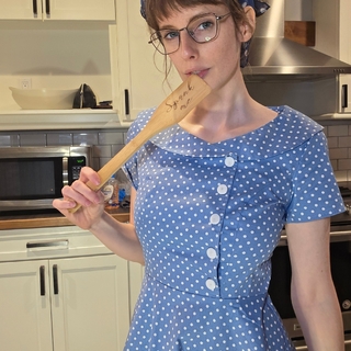 50s house wife baking cookies photo gallery by Lex Vive