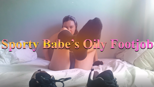 Sporty Babe Oily Footjob video from Lilah Love