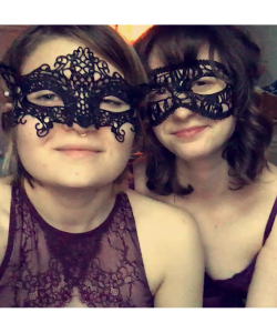 Lingerie Lesbians at APClips.com