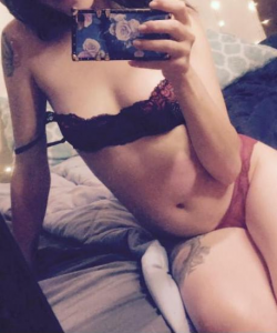 Linnyxx at APClips.com