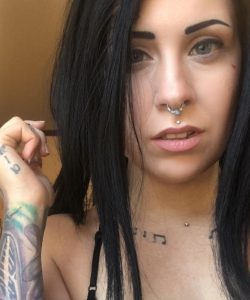 Lisa beth at APClips.com