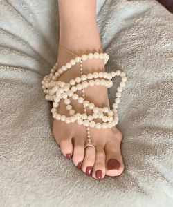 Madison Anne at APClips.com