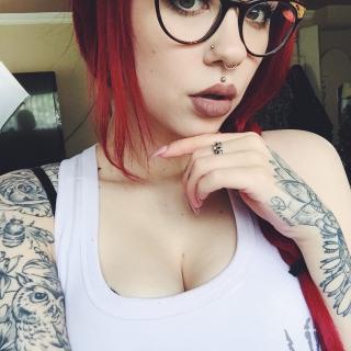 Loretta Rose photo