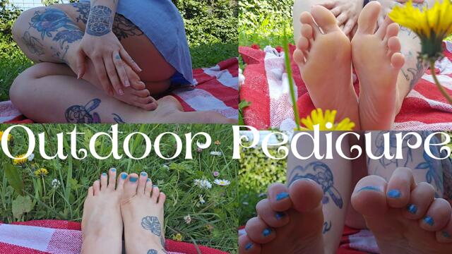 Outdoor Pedicure video from Luna Allora