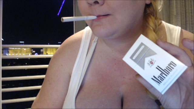 Vegas Skyline Closeup Smoking Fetish video from Lustybustylark