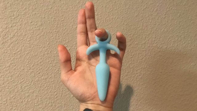 A Lil Butt Stuff video from LuxxxTheFox