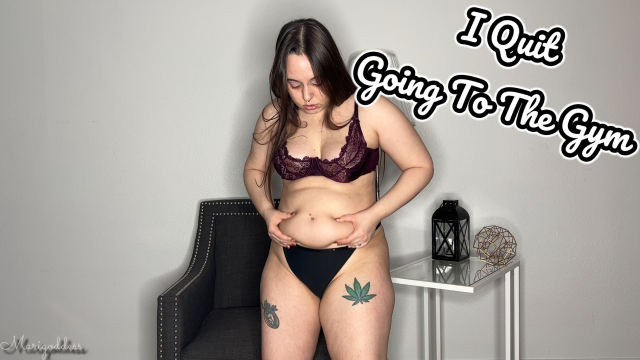 I Quit Going To The Gym video from Marigoddess