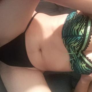 thongs and a bra photo gallery by Marmarburn