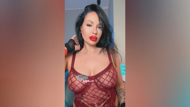 MAXI LIPZ MaxiTease: why I'm banned on TikTok video from Maxi Lipz