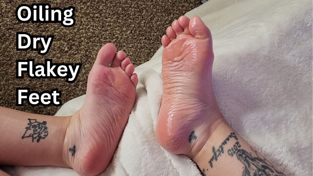 Oiling my Dry Feet video from Milajoyce69