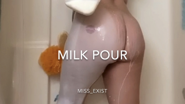 Milk Pour video