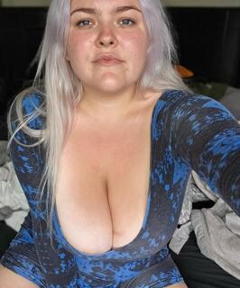 photo of Missi Raw