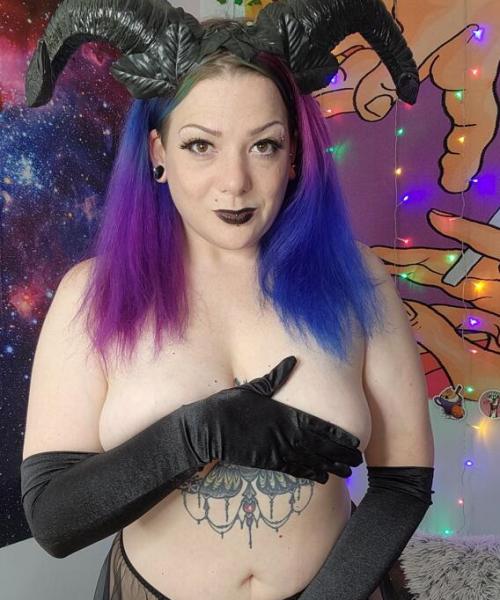 MissLoLo contest photo