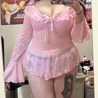Watch me try on some clothes? photo gallery by Alex