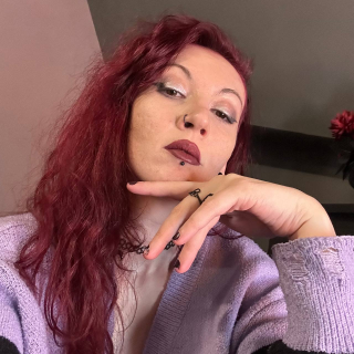 MoonyRouge APClips.com profile