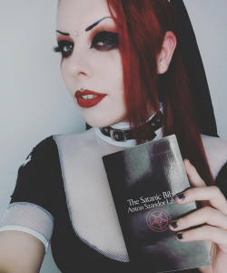 Morticiamorg at APClips.com