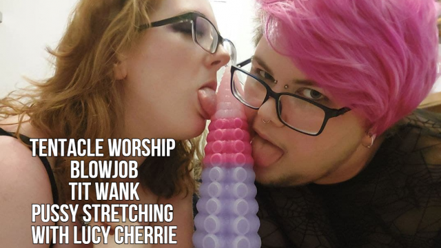 Tentacle Worship, Double Blowjob & Pussy Stretching video from Mx Dagger