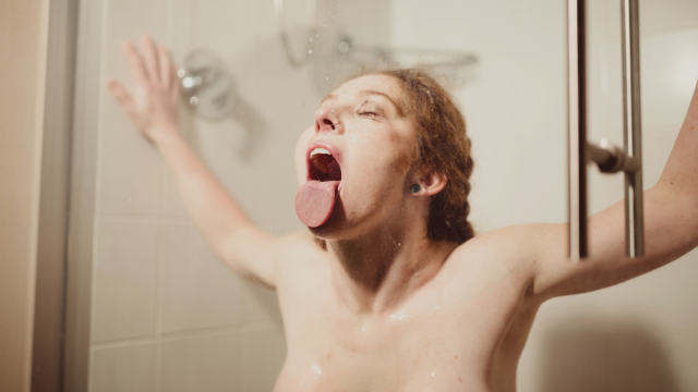Watch me gag, slobber and deep throat my way to a wall of cum. video from Nakita Fox