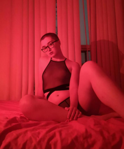 Natalie Nova at APClips.com