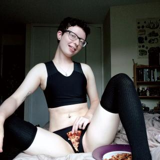 Pizza Hoe photo gallery by Enby Jupiter
